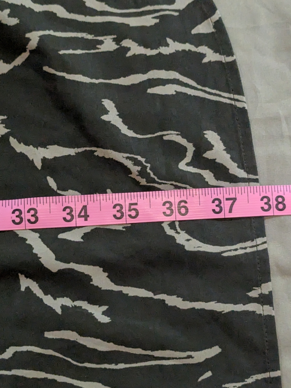 $28 Athleta Size 1X Rincon Printed Dress Eucalyptus Olive Tiger Abstract EUC - Picture 5 of 5